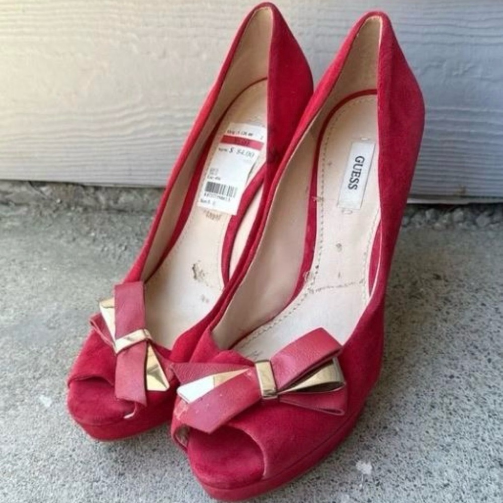 Guess Red velvet Leather gold Peep-Toe Heels 8 JEX
